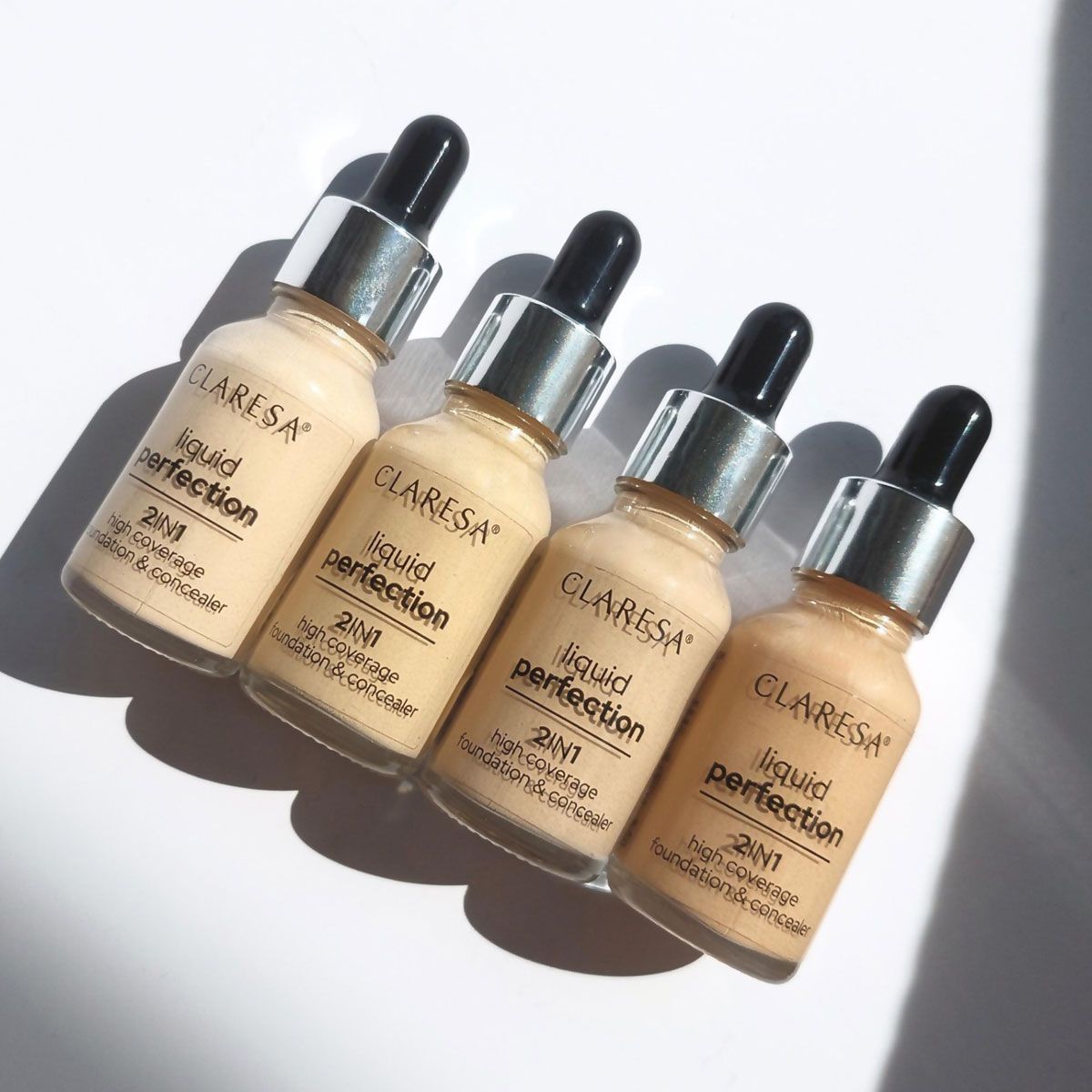 Claresa liquid perfection correcteur et fond de teint 2-en-1 102 médium chaud 18gr.