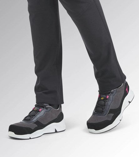 Diadora werkschoen athena laag 179902 s3l d0458 | nine iron raspberry (d0458) | maat 40 - 8053607443468