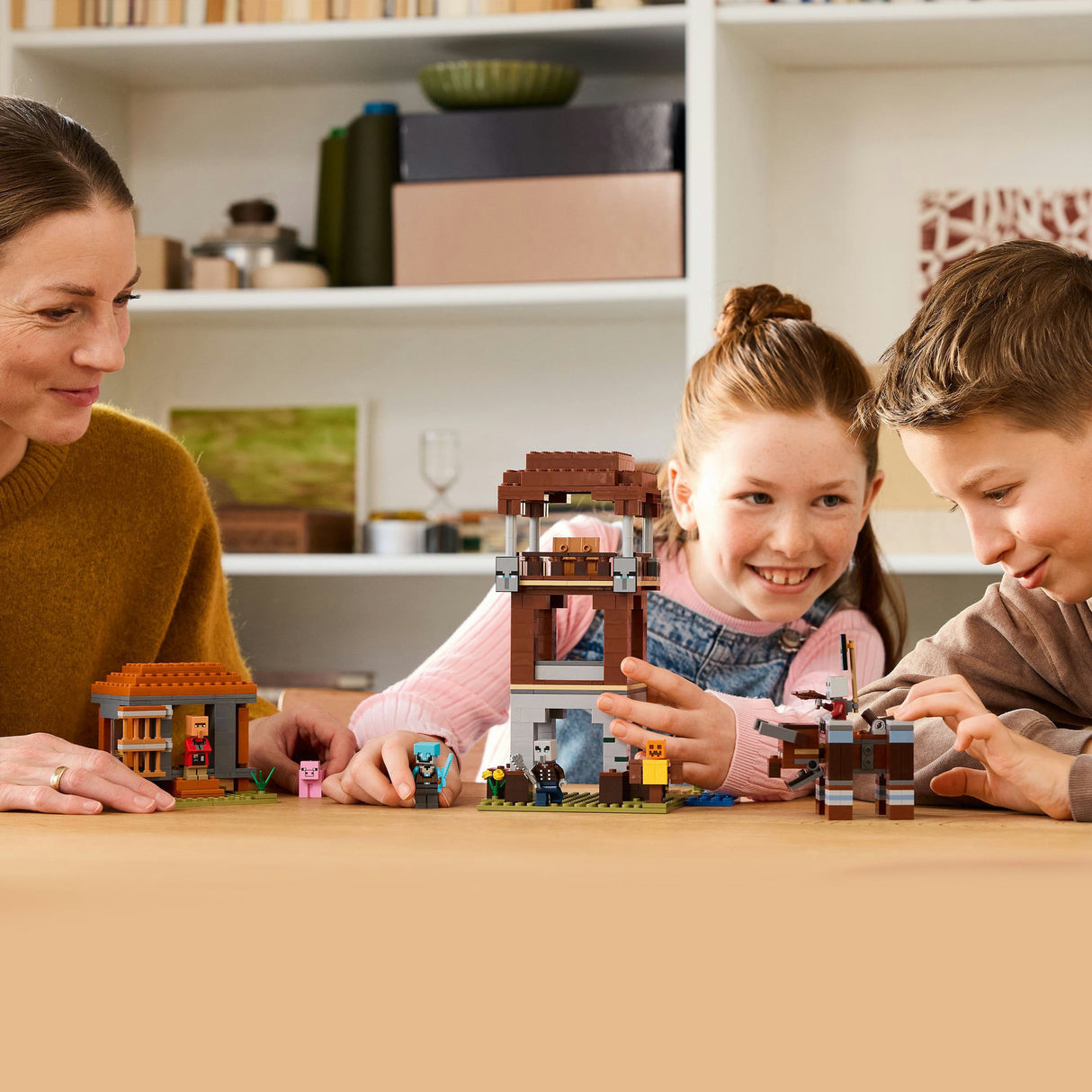Lego 21278 Minecraft l'avant-poste et le destroyer du pilleur
