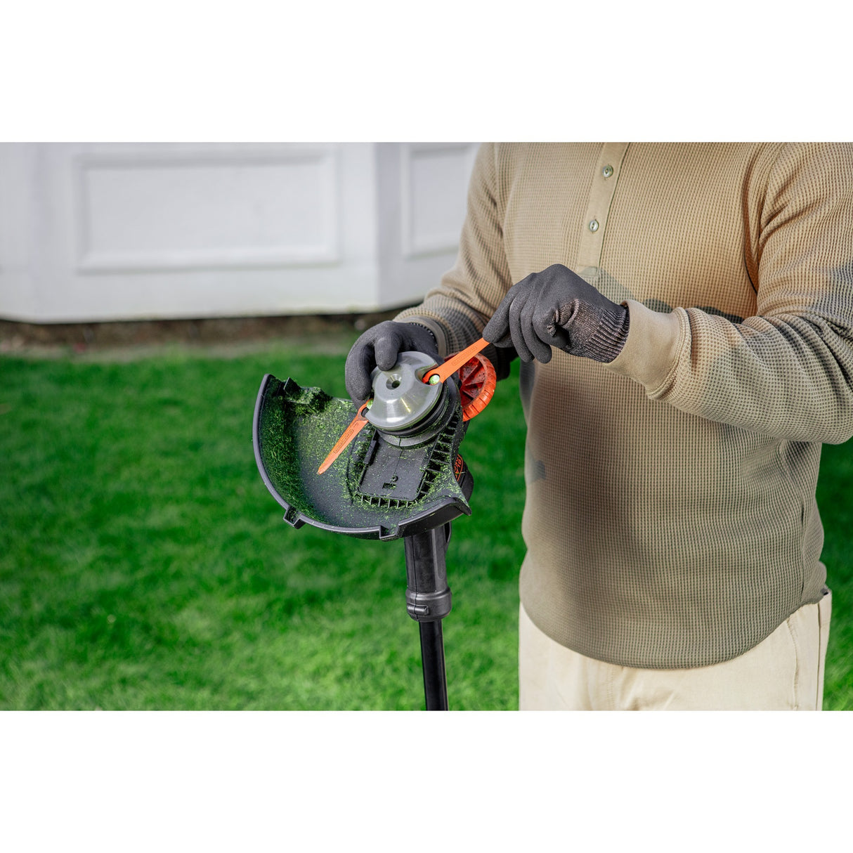 Fil coupe-herbe Black+decker 18v 2.0ah 28cm afs - bcst918d1-qw