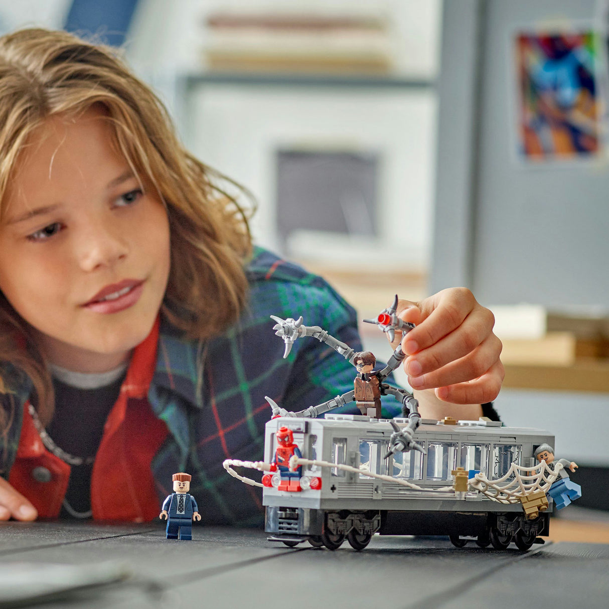 Lego super heros merveille 76321 scène de métro Spider-Man contre Docock