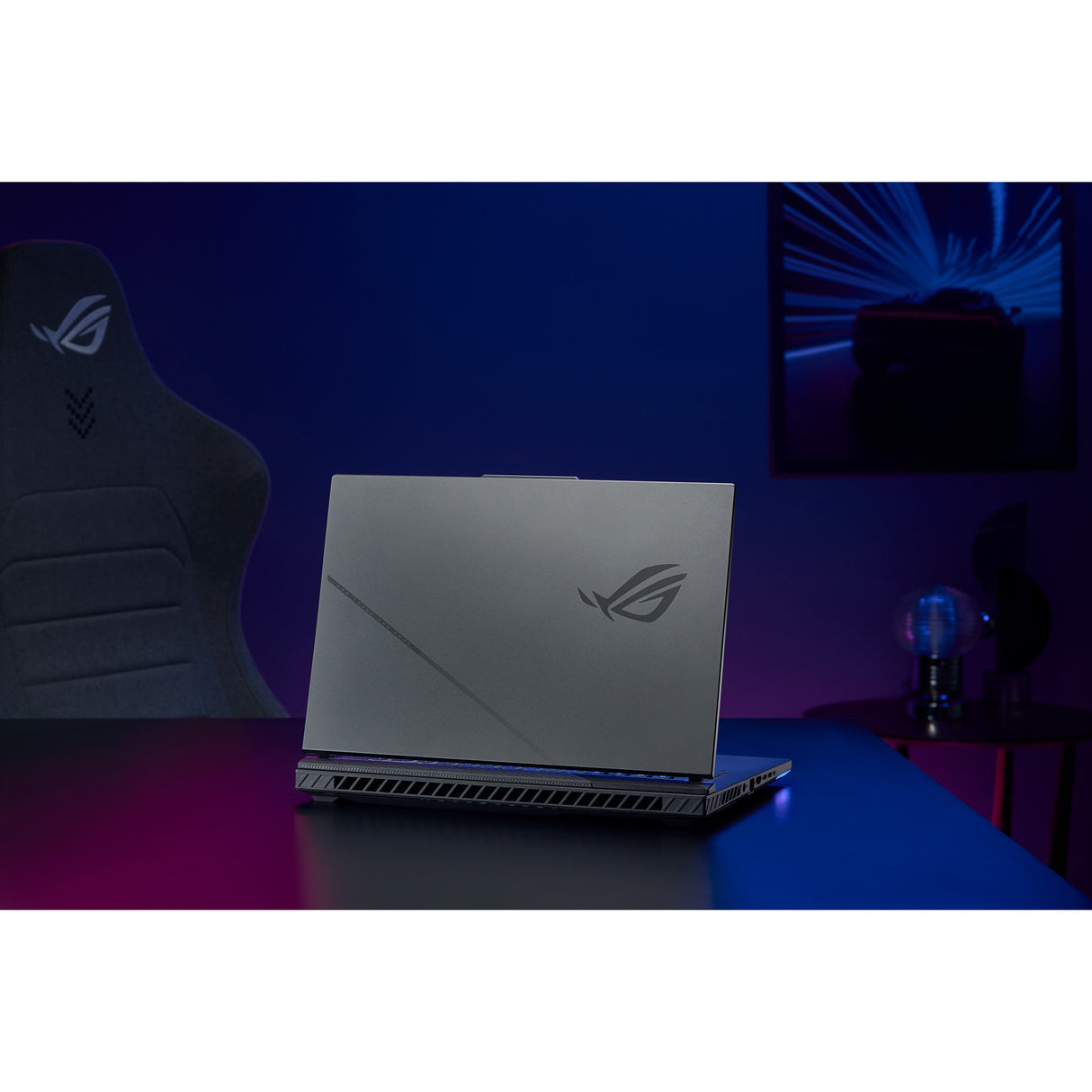 Ordinateur portable de jeu Asus ROG Strix G16 G614PW-RV006W 16 (Gris | R9 8940HX | RTX 5080 | 16 Go | SSD 1 To)