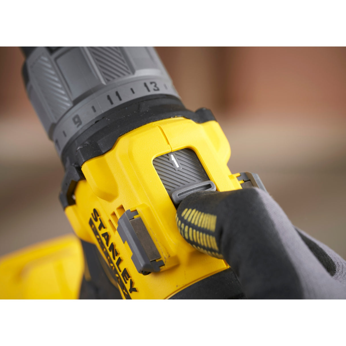 Tournevis sans balais Stanley fatmax v20 18v (jaune noir, batterie et chargeur non inclus)