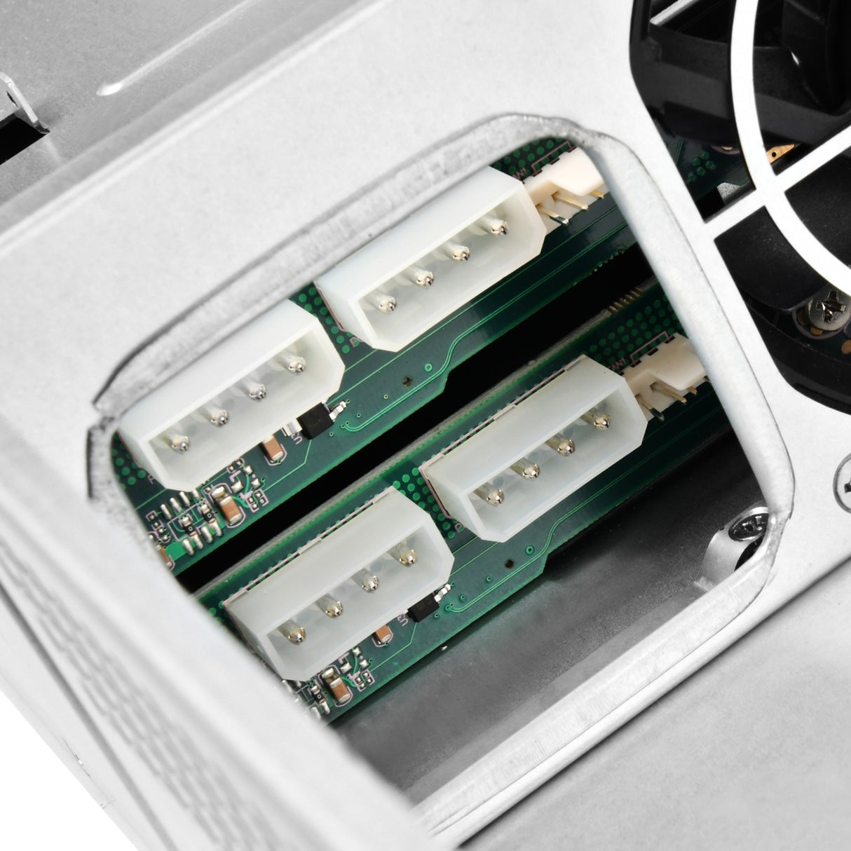 Boîtier rack Silverstone RM21-308 (noir | 1x USB-A 2.0 | 1x USB-A 3.2 (5 Gbit s))