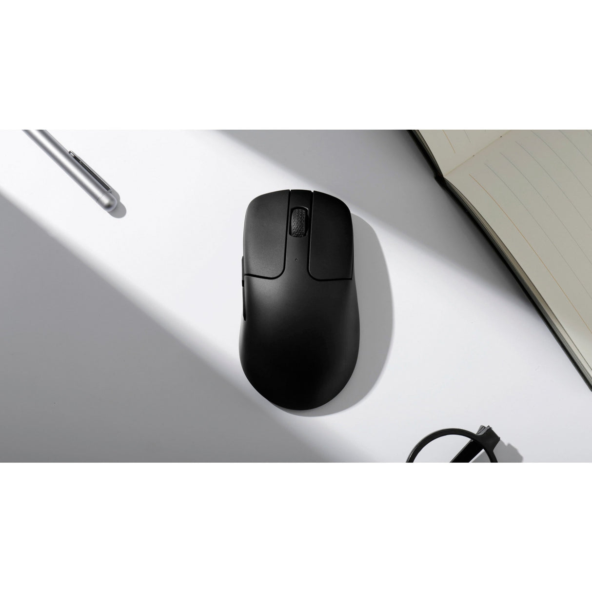 Souris de jeu sans fil Keychron m2 (noire)