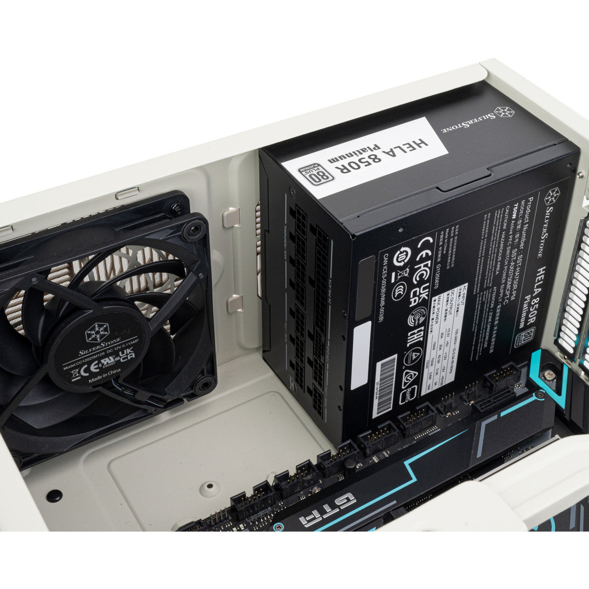Boîtier HTPC Silverstone FLP01 (crème | 2x USB-A | 1x USB-C)