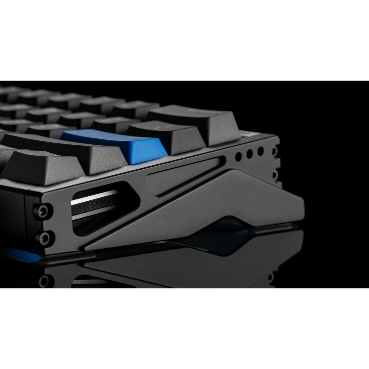Clavier de jeu à commutateur magnétique Iqunix ez60 (noir, disposition américaine (qwerty), gateron star trail, 60%, RVB, touches pbt double shot)