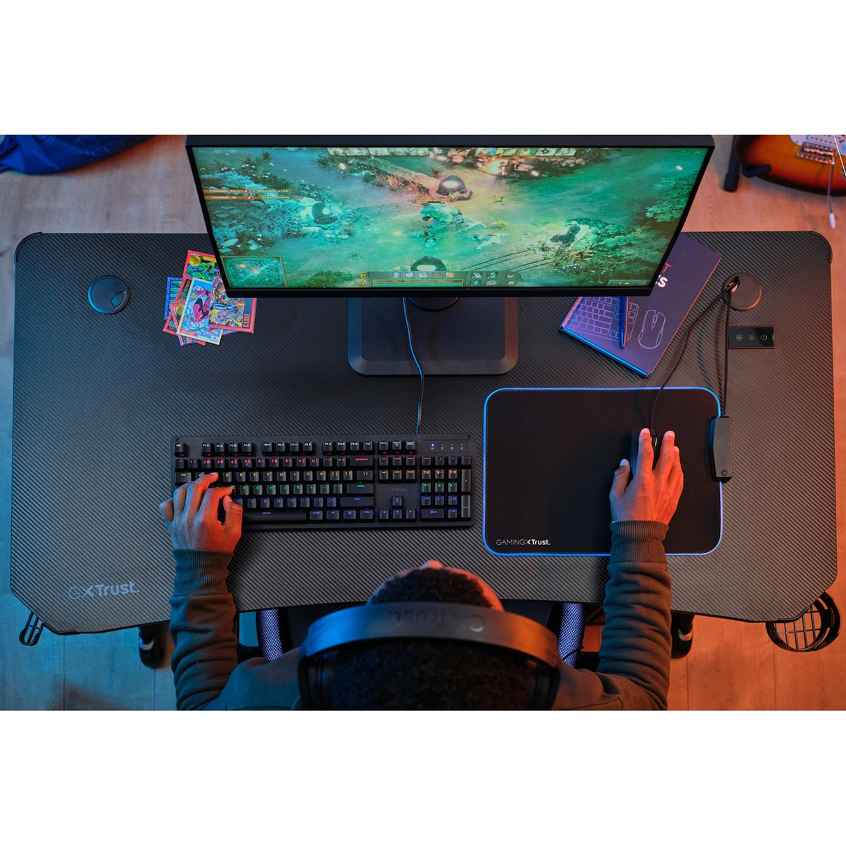Bureau de jeu Trust GXT 709 Luminus RGB