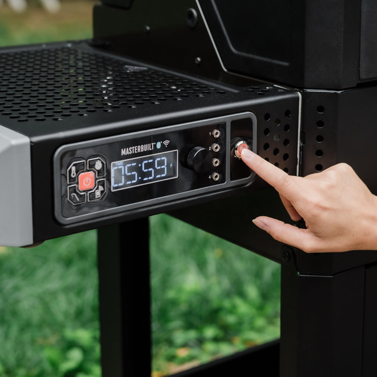 Masterbuilt Masterbuilt Autoignite Series 545 Barbecue de charbon de bois numérique E