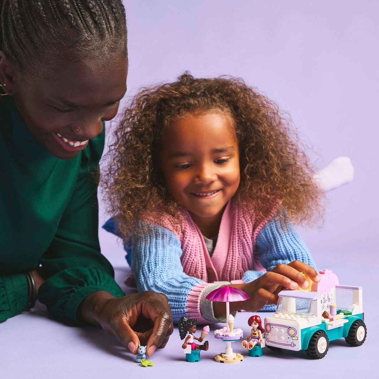LEGO Friends 42644 Le camion de glaces de Heartlake City