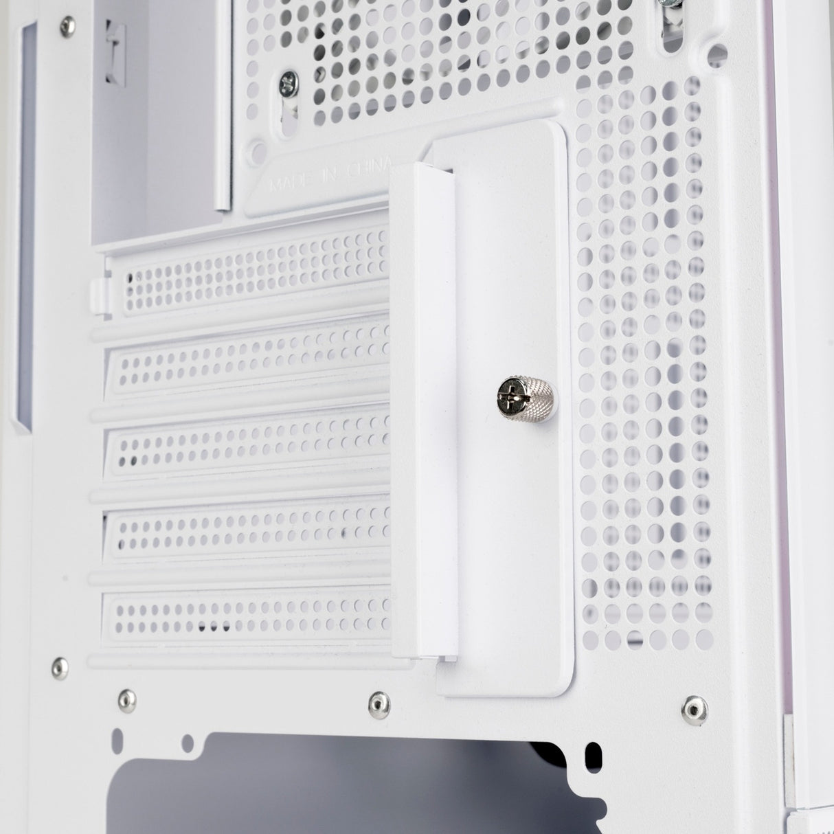 Boîtier mini tour Silverstone lucid 04 (blanc | 2x USB-A | 1x USB-C | RVB | verre trempé)