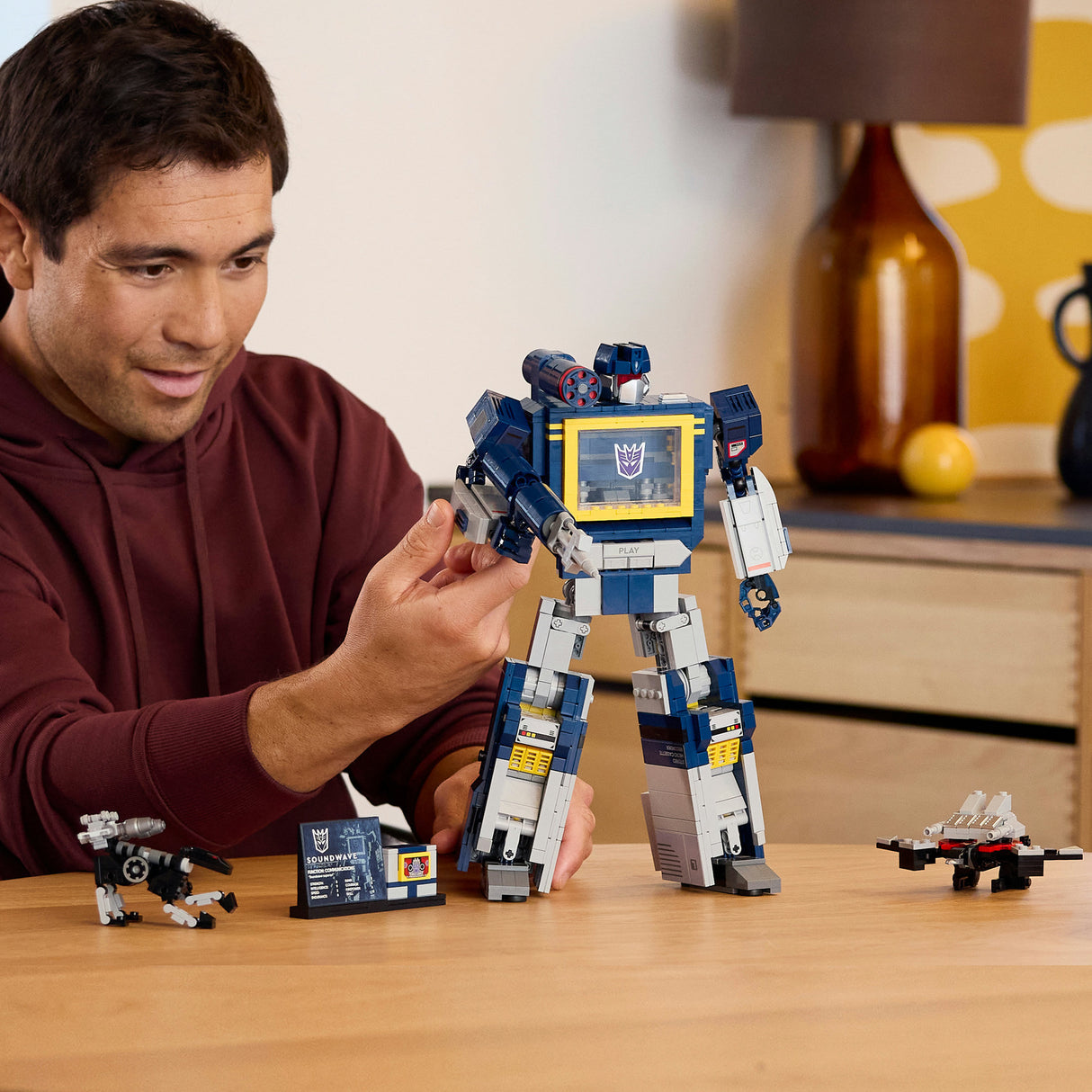 Lego ® icônes transformateurs : soundwave - collection transformateurs - 10358