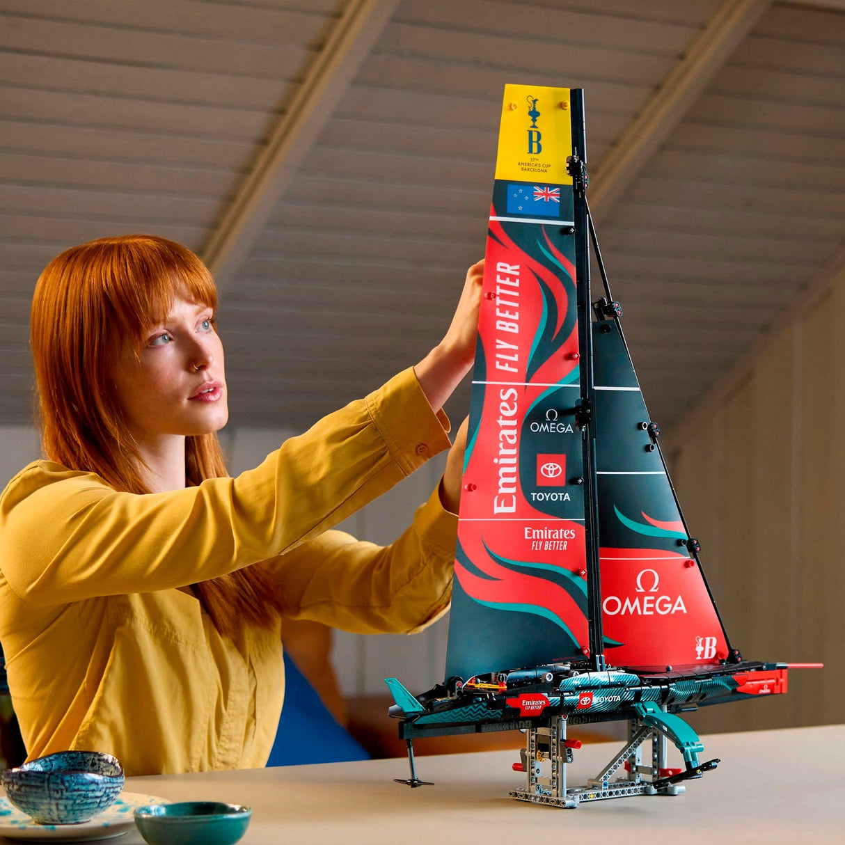 Lego technic 42174, le yacht ac75 de l'équipe Emirates de Nouvelle-Zélande