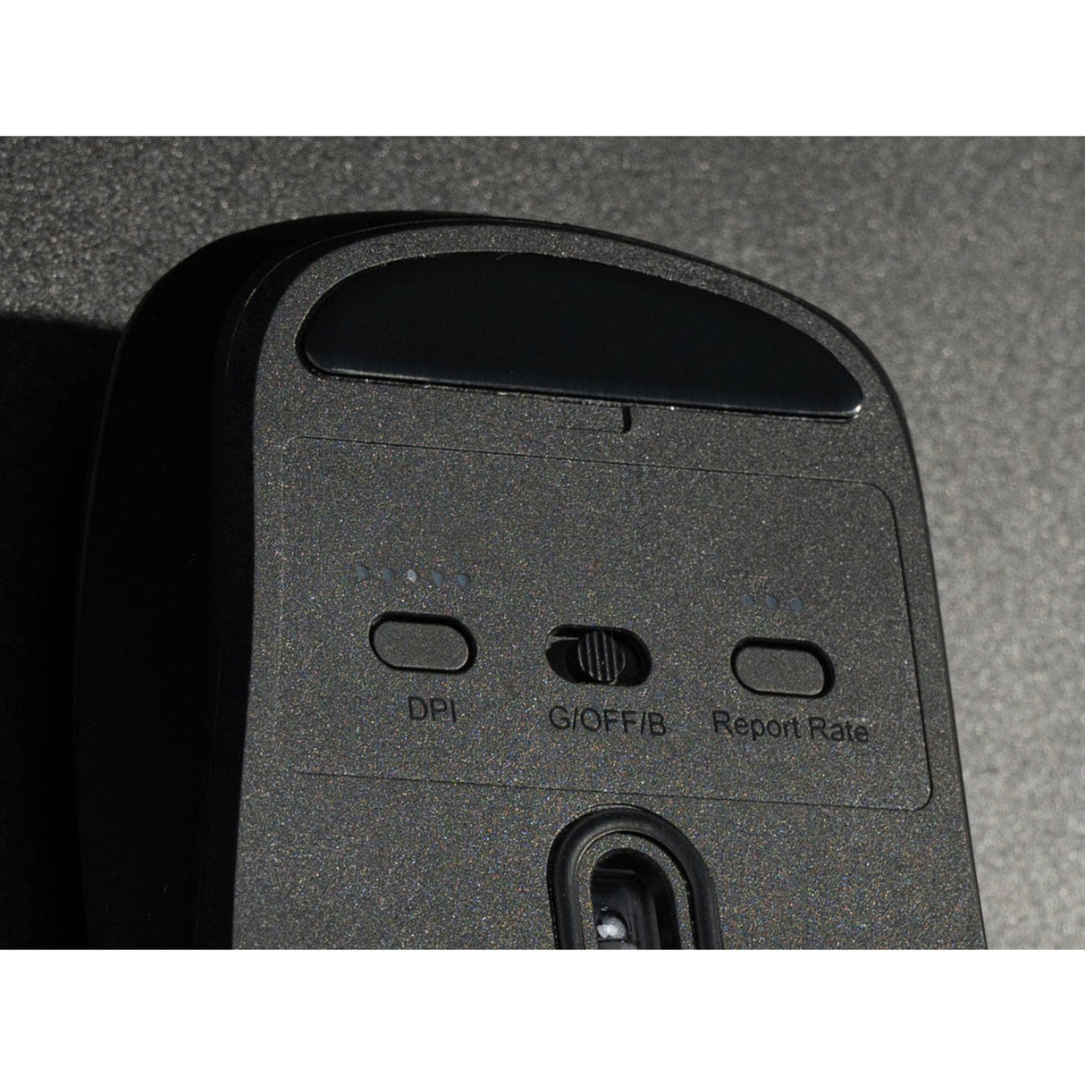 Souris de jeu sans fil Keychron m2 (noire)