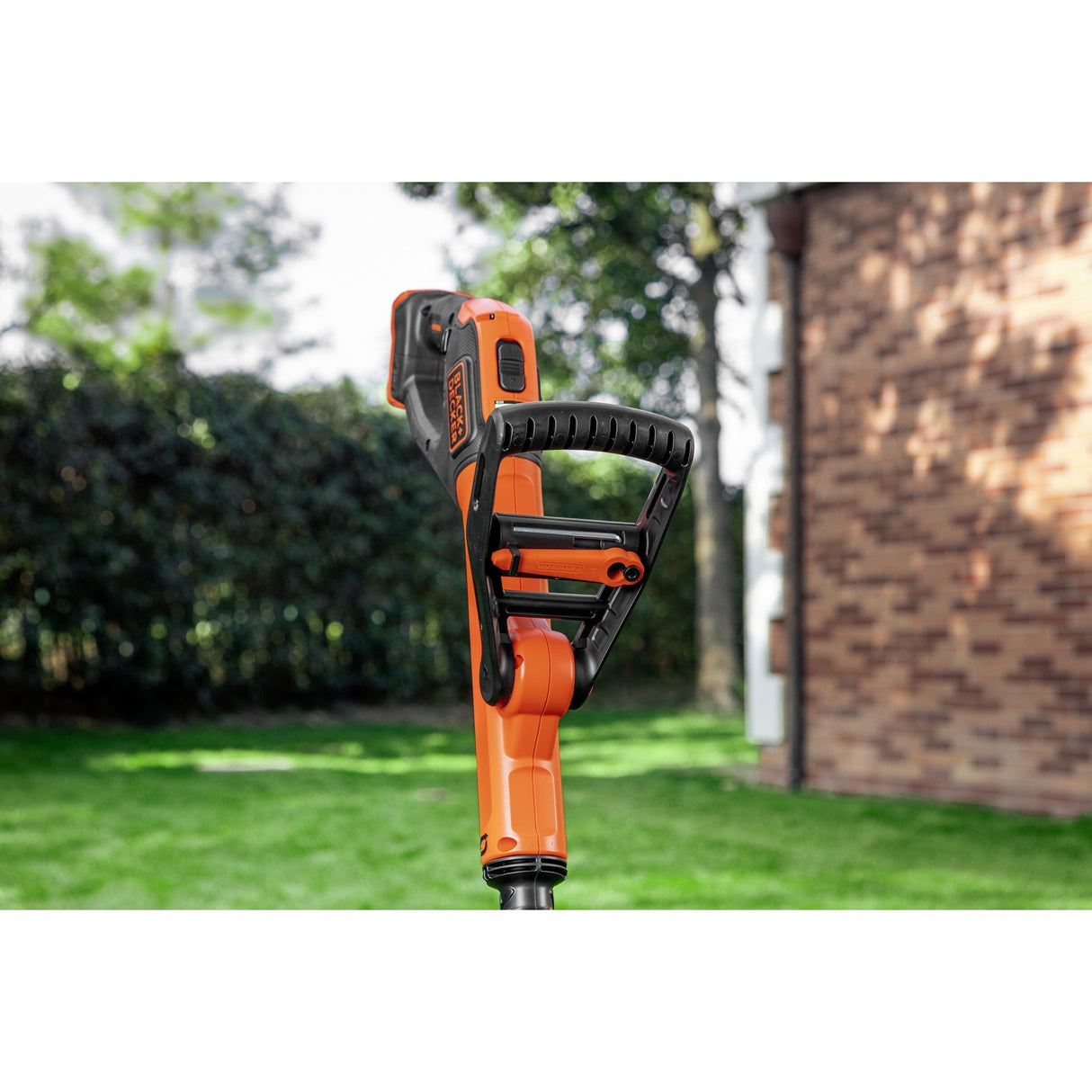 Coupe-herbe Black+decker 18v avec 2 lames et coupe-herbe à batterie (noir orange, 25 cm, batterie incluse)