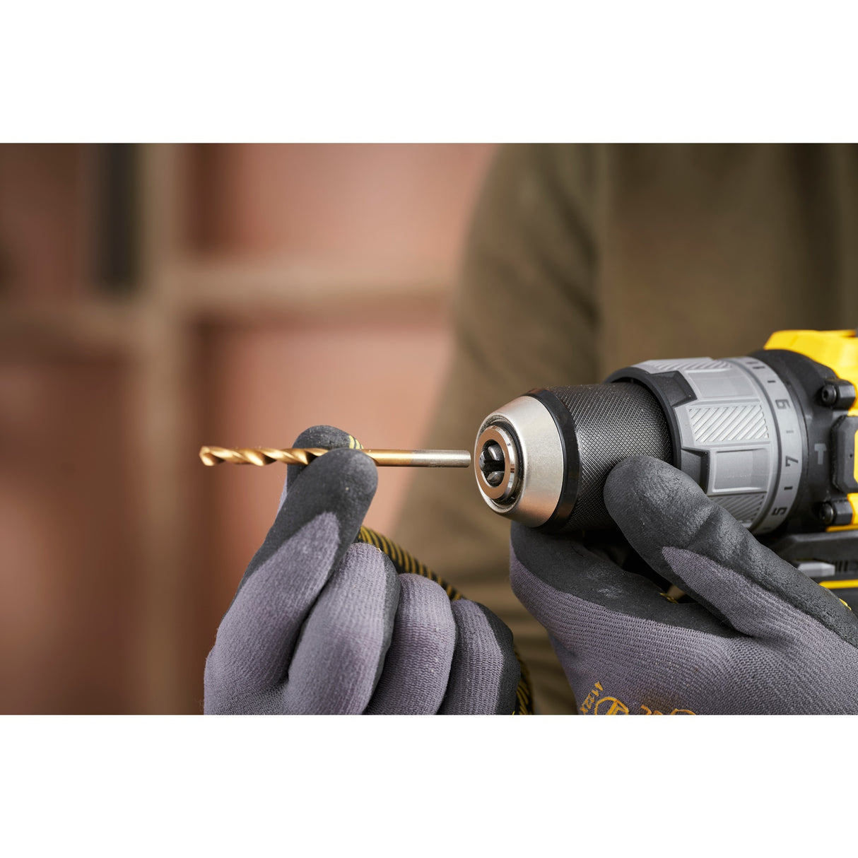 Tournevis sans balais Stanley fatmax v20 18v (jaune noir, batterie et chargeur non inclus)