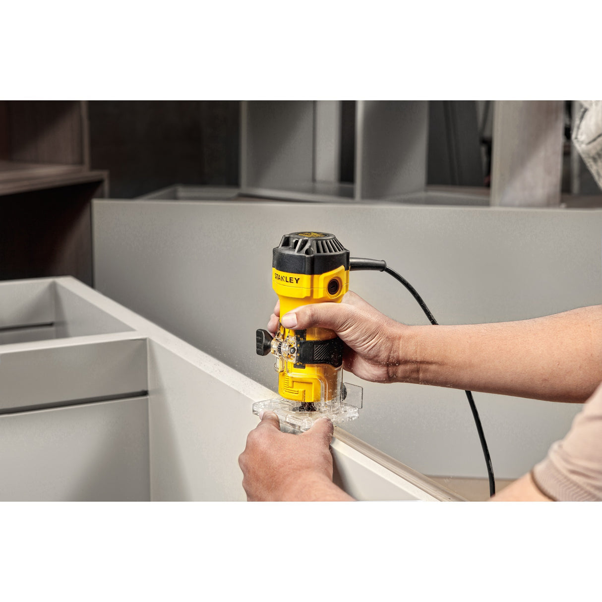 Fraiseuse de chant Stanley 550w (jaune noir)