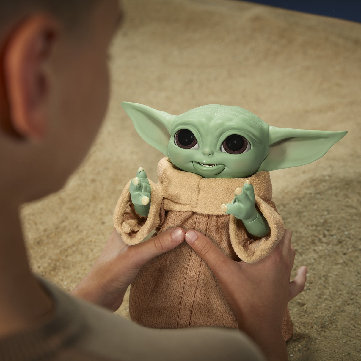 Hasbro Star Wars Galactic Snackin ’Grogu