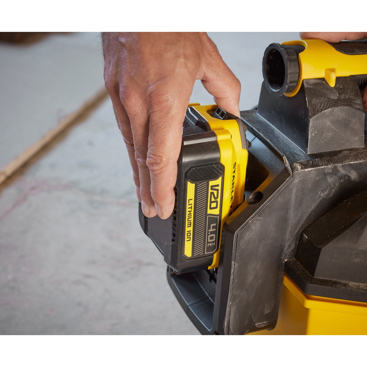 Stanley Fatmax V20 18V 7,5L Nat et tissus sans fil secs