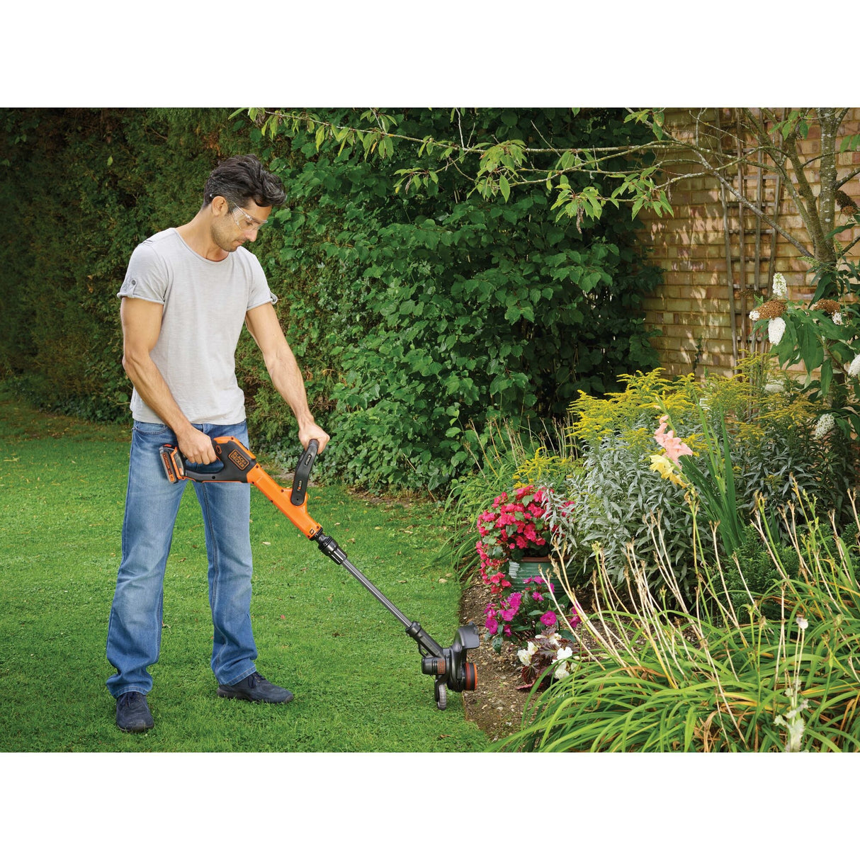 Coupe-herbe à batterie Black+decker stc1820pcb (orange noir, batterie non incluse)