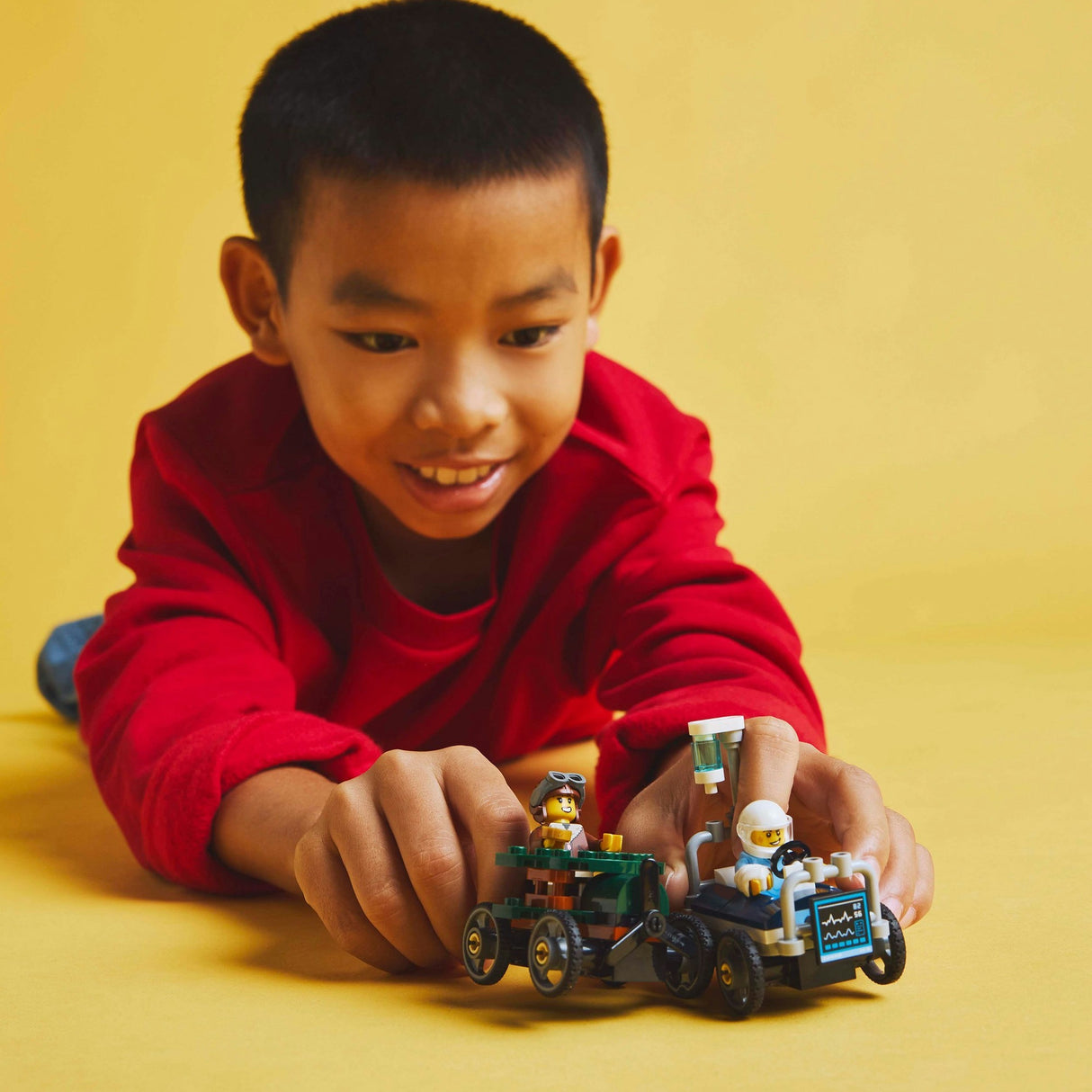 Pack voiture de course Lego city 60459 : avion contre lit d'hôpital