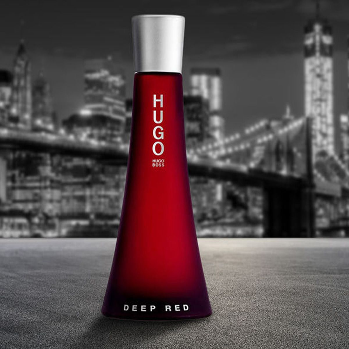 Hugo Boss eau de parfum vaporisateur rouge foncé 50ml femme