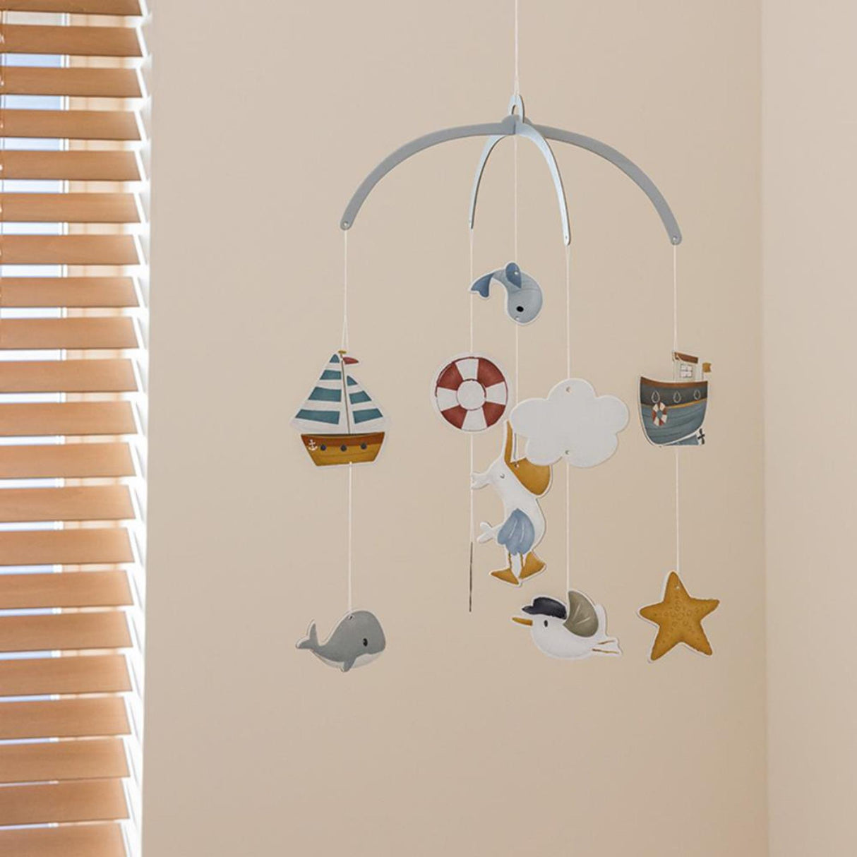 Petits marins mobiles hollandais en carton