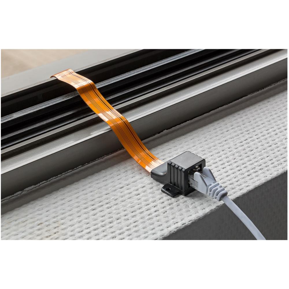 Conduit de fenêtre pour câble réseau