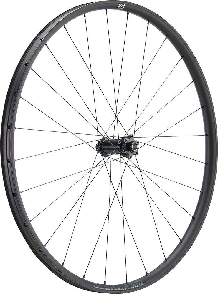 Roue avant Newmen beskar 30 light 29 6 boulons 15x110 fade