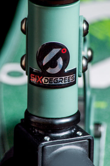 Six degrés à 2 roues étape pliante pied clair vert blanc