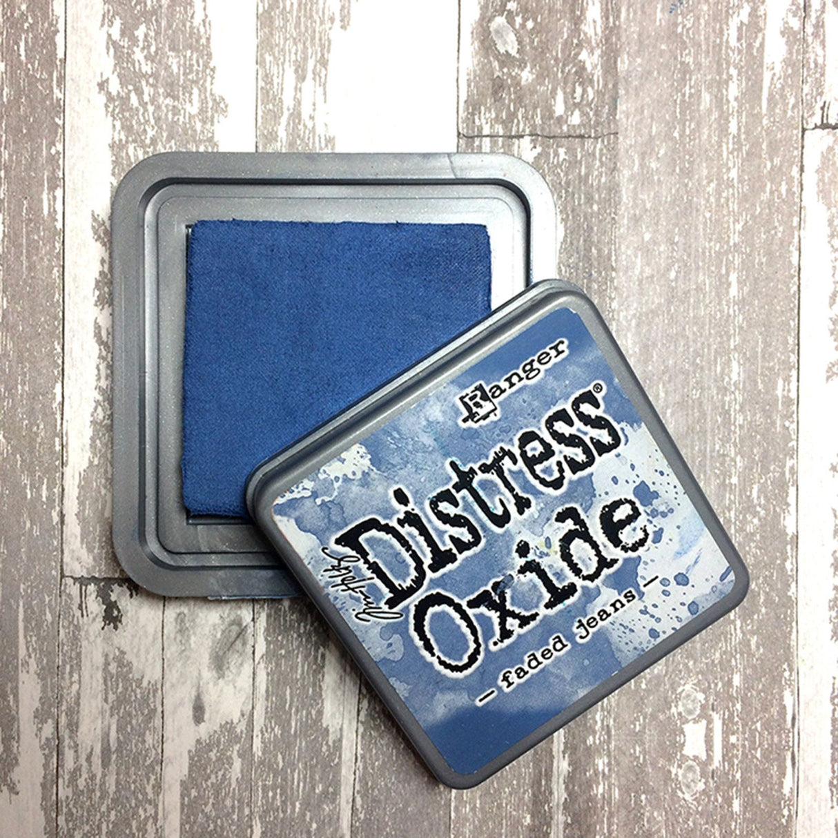Ranger Ink Ranger • Tampon encreur oxyde de détresse Tim Holtz pour jeans délavés