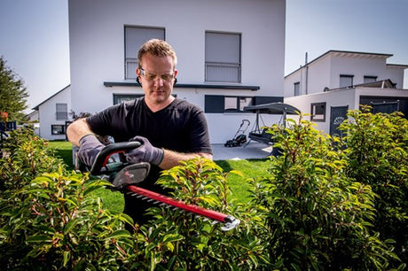 Metabo hs 18 ltx 55 | taille-haie à batterie | 18v | 2x2ah li-power et chargeur sc 30 - 601718500