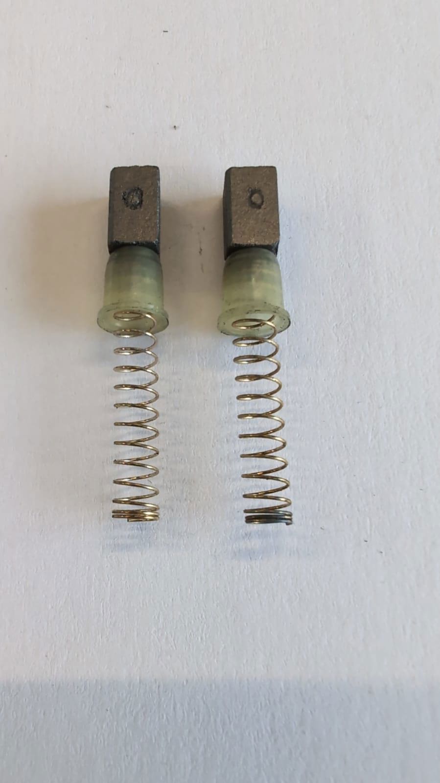 Jeu de ressorts de balais de charbon Oster pour Golden A 5
