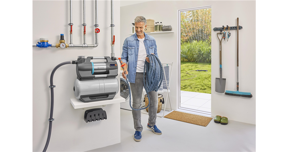 Pompe pressurisée Gardena 5600 SilentComfort (acier inoxydable gris, Bluetooth)