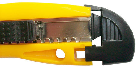 Con:p couteau sécable 18mm boîte plastique - b20870