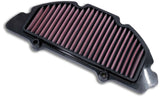 Remplacement du filtre à air de remplacement DNA. filtre à air noir