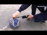 Présentoir Michelin avec mini compresseur à batterie (6)