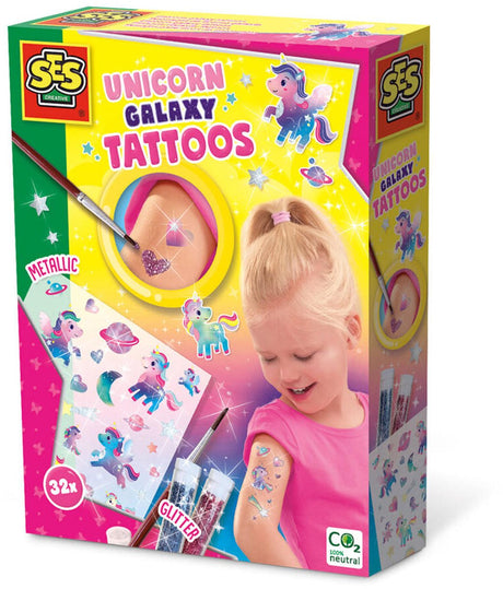 Ses tatouages ​​​​de galaxie de licorne