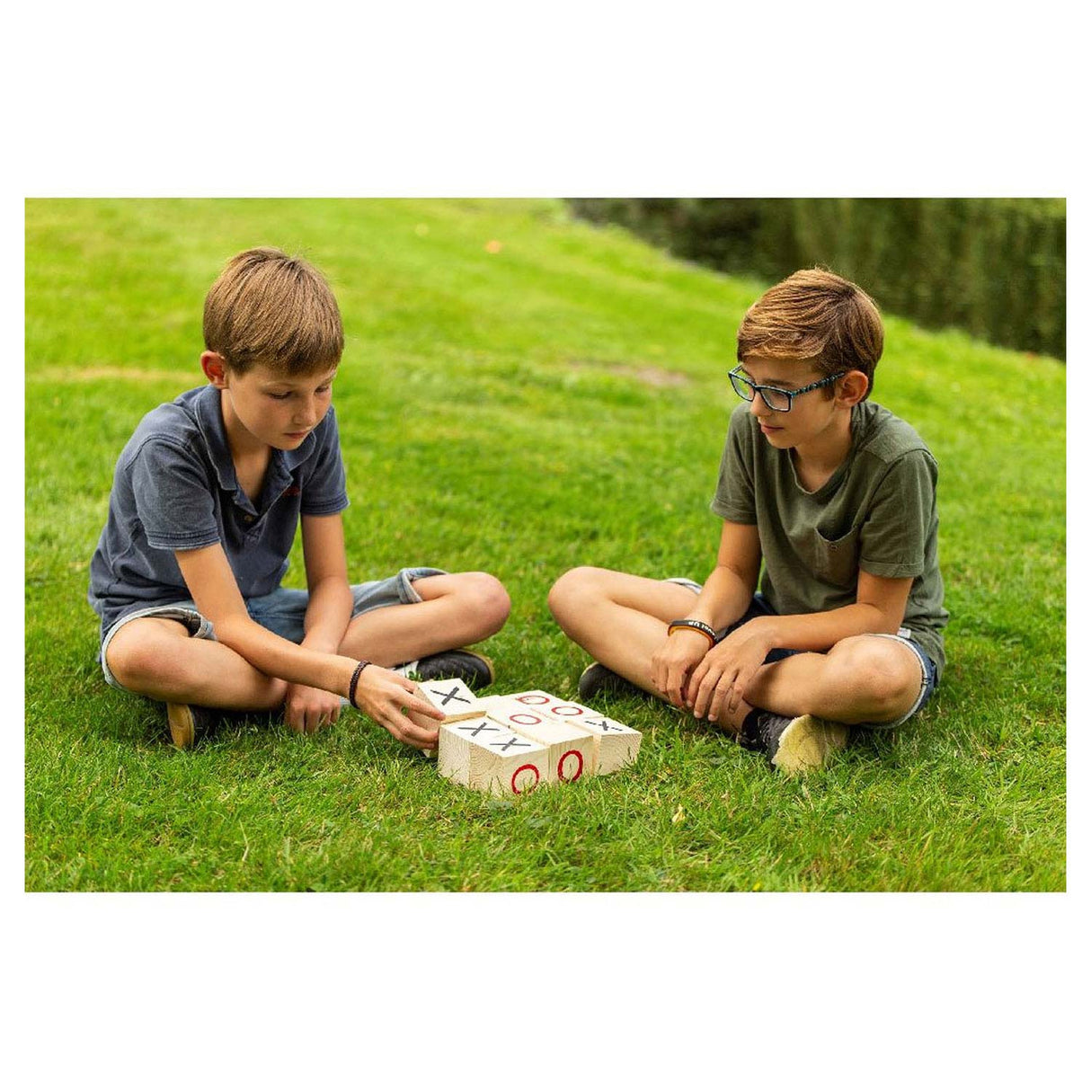 Jeu de tic tac toe en plein air