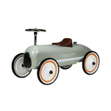 Petite voiture de marche rétro hollandaise