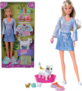 Steffi aime la poupée mannequin avec des chatons