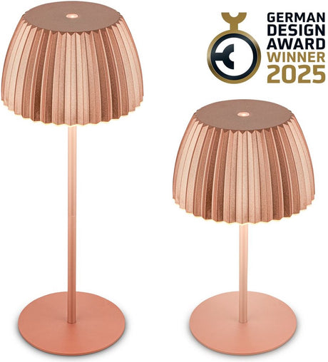 B.k.licht briloner champ - lampe de table rechargeable - lampe sans fil - intensité tactile - pour l'intérieur et l'extérieur - lauréat du prix du design allemand 2025 - cuivre - ø14,5 x 36,5 cm