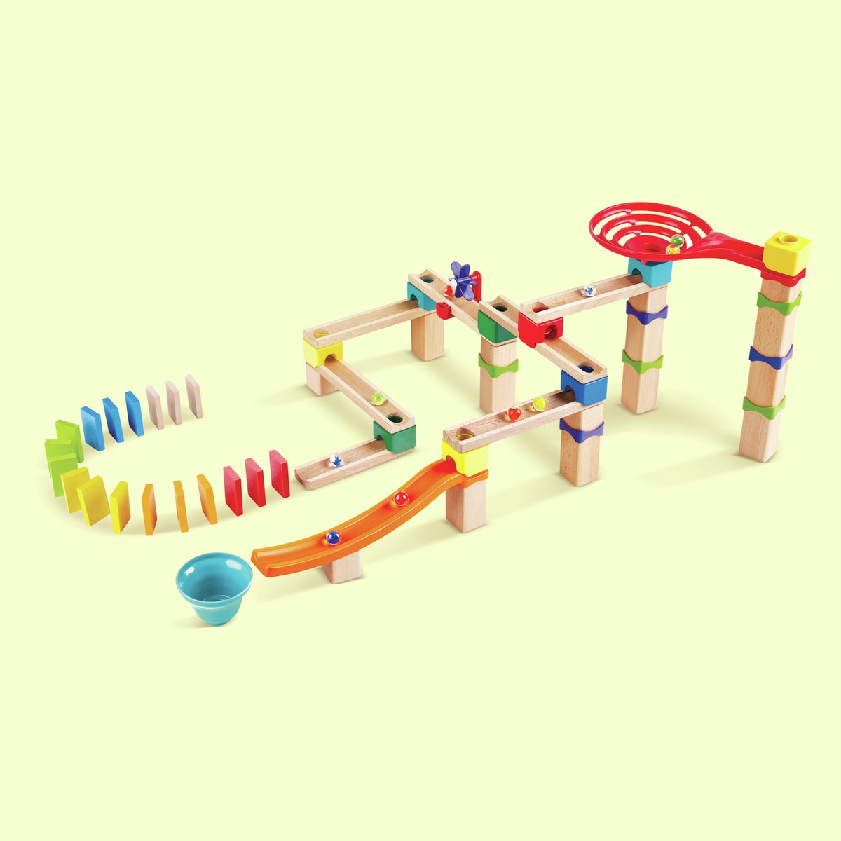 Ensemble de pistes à billes en bois Hape - 81 pièces.