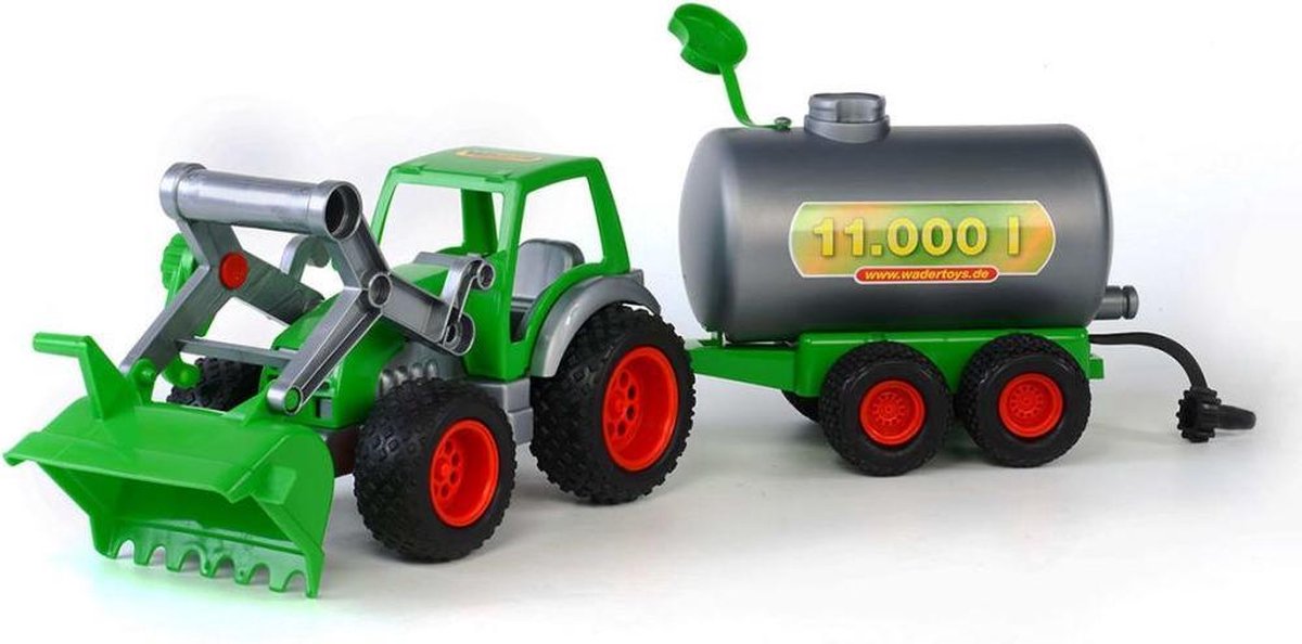 Tracteur Cavallino avec chargeur frontal et pétrolier