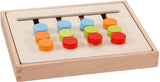 Planche de tri des couleurs en bois Goki dans Boîte en bois