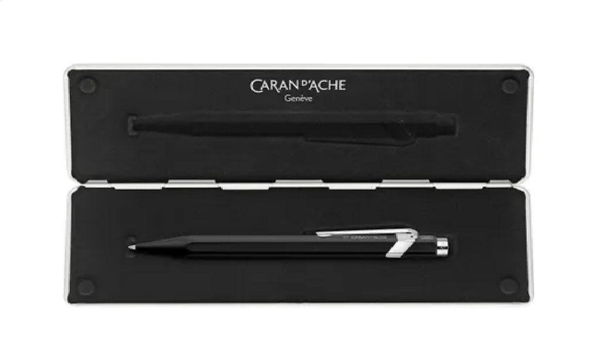 Stylo roller Caran d'Ache 849 noir