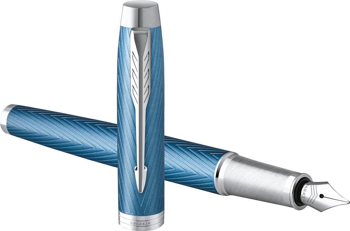 Stylo plume Parker im premium | bleu-gris avec détails chromés | plume fine avec recharge d'encre bleue | coffret cadeau