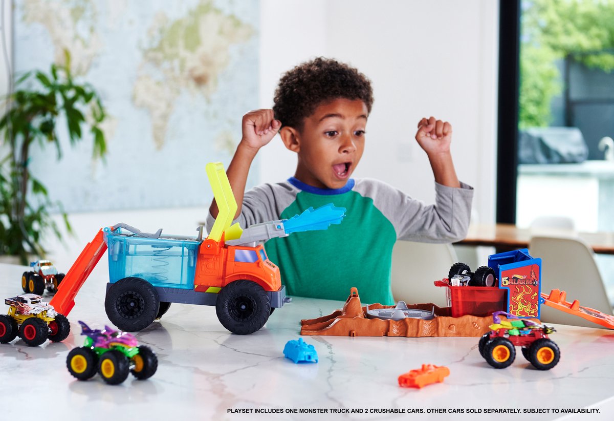 Hot Wheels - Monster Trucks Arena Bashers Color Shifters 5 Alarm Rescue - Ensemble de jeu