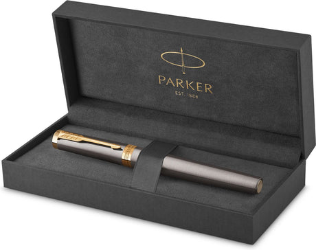 Stylo plume Parker Ingenuity | peinture grise avec détails dorés | plume fine en acier inoxydable avec revêtement PVD or | recharges d'encre noire et bleue | emballage cadeau