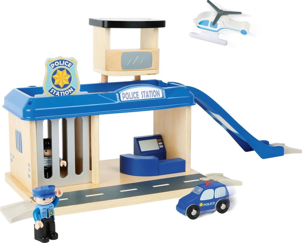 Small foot - commissariat avec accessoires